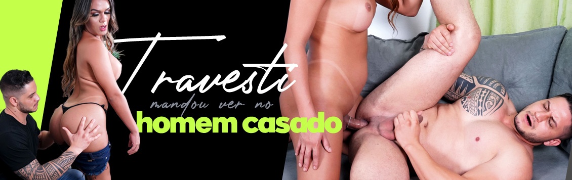 Esposa viaja e marido faz festinha com travesti