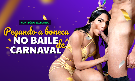 Pegando a boneca no baile de carnaval